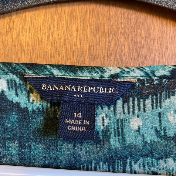 Banana republic tank top - Picture 2 of 8